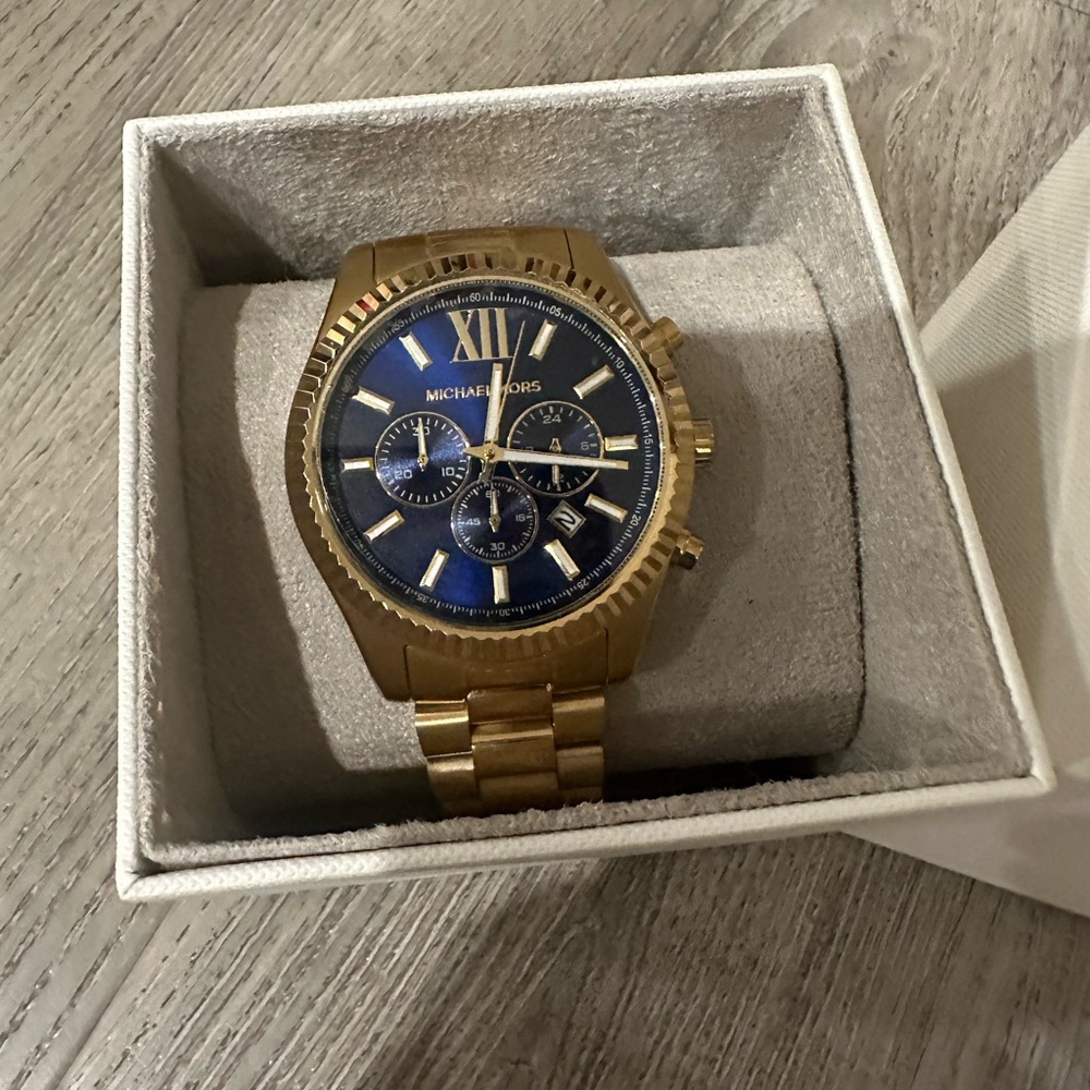 Michael Kors Oversized Lexington Gold Bracelet Watch